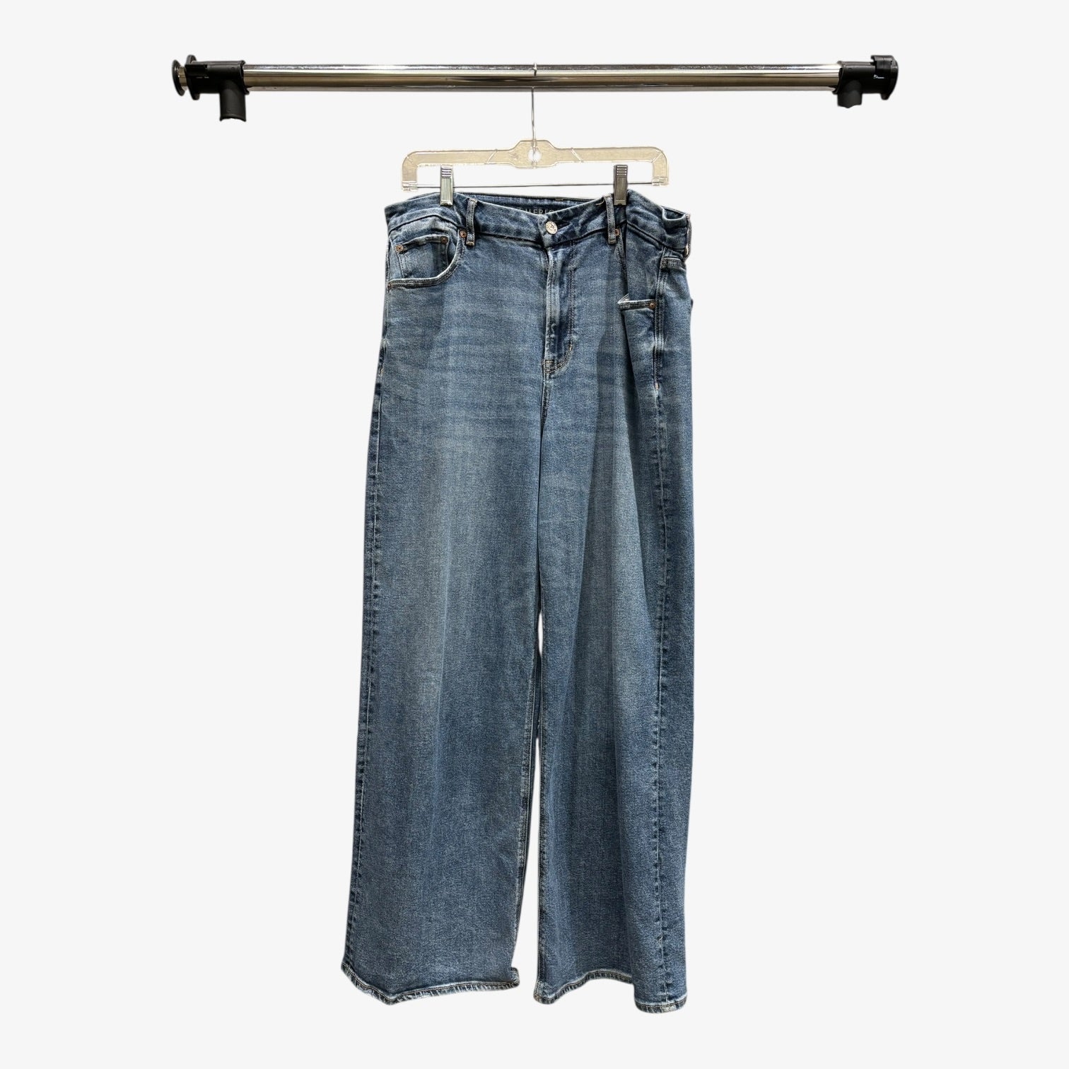 Women's AE Dreamy Drape Low-Rise Ultra Wide-Leg Jean Size: 14