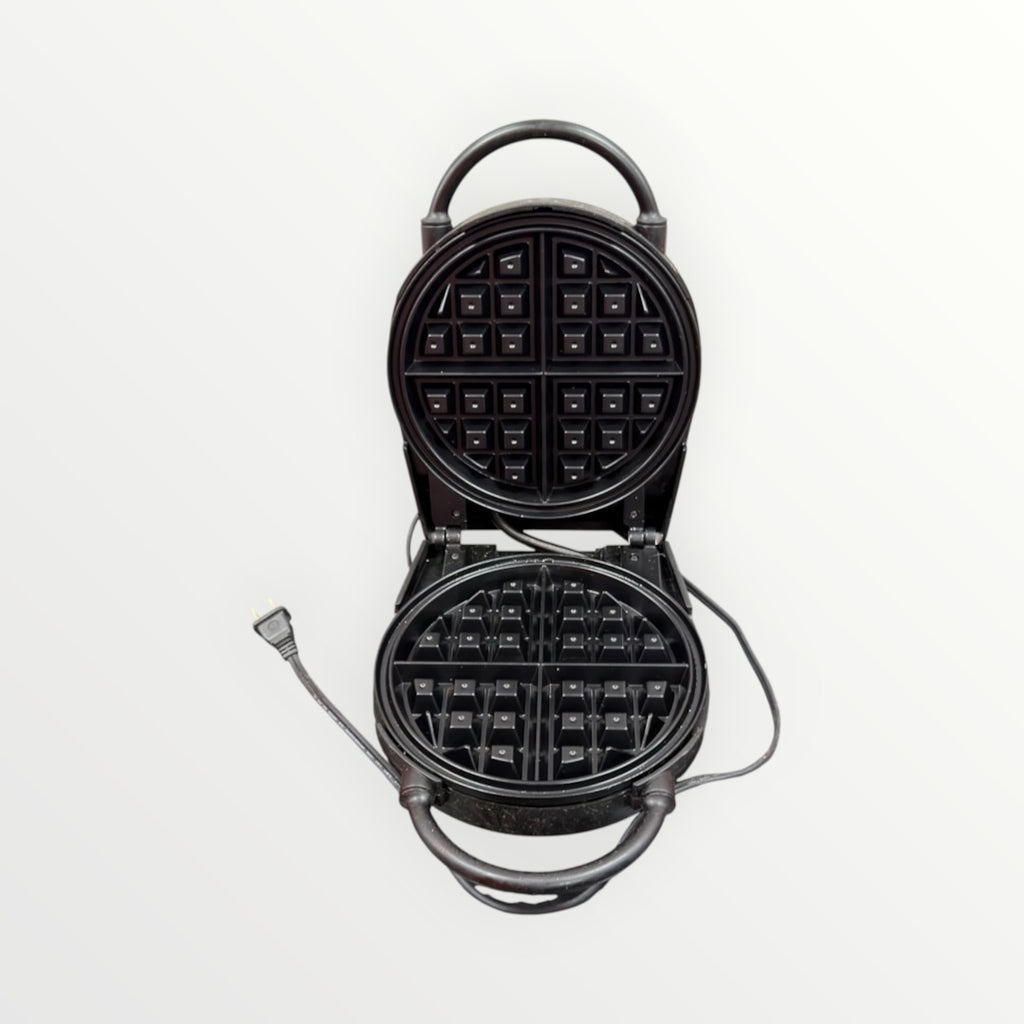 Stonewall Kitchen (VillaWare-style) Classic Round Waffle Maker