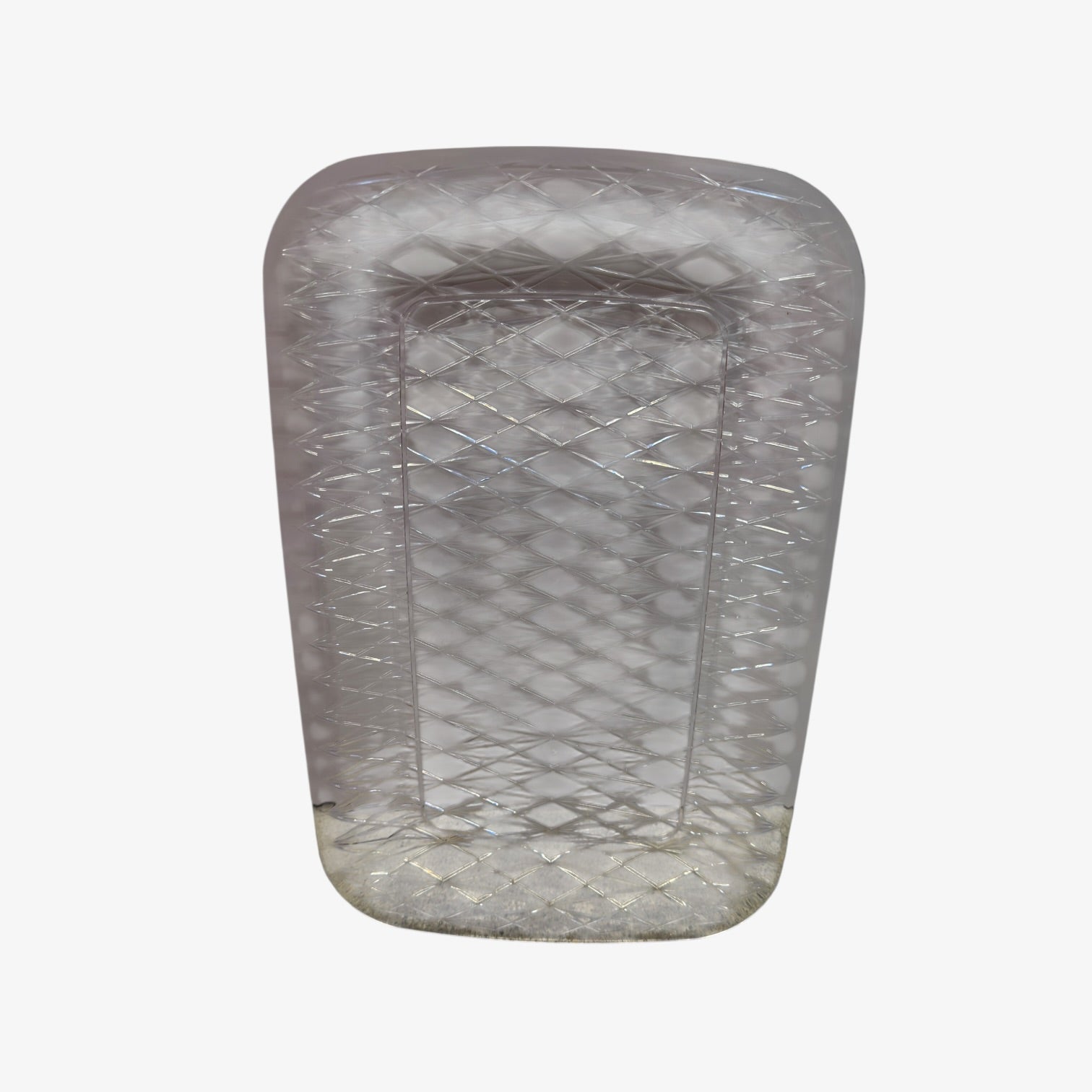 Clear Plastic Tray w/ a Diamond Pattern 10" x 14"