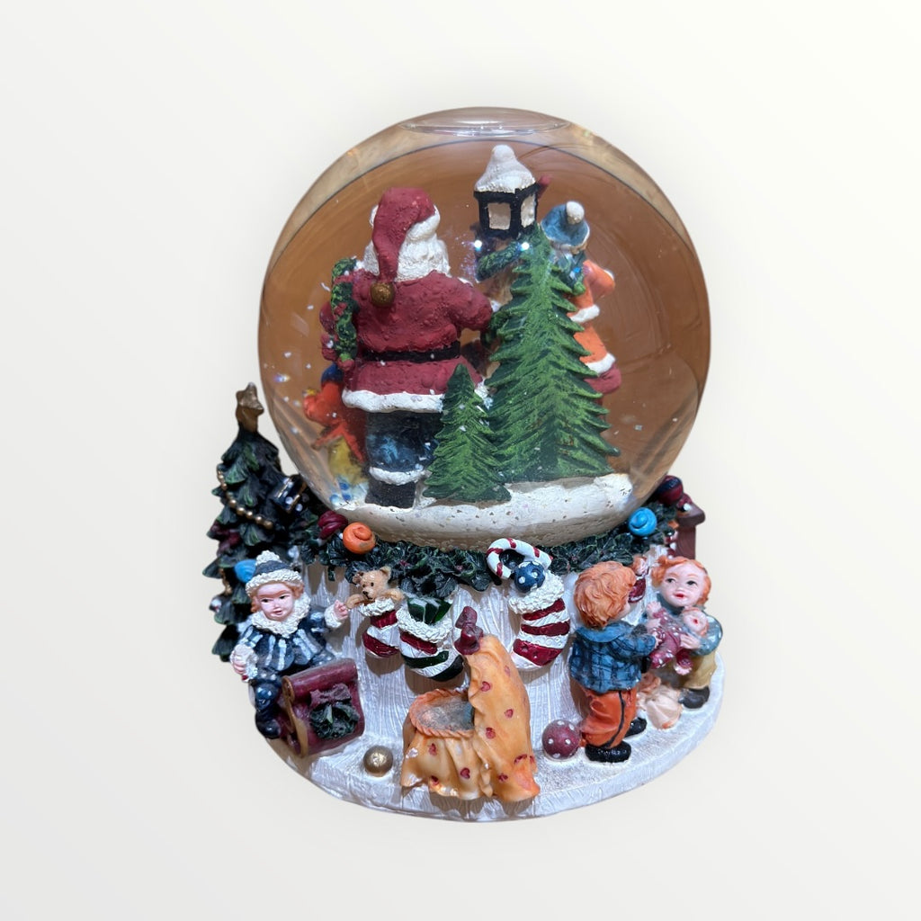 Vintage Danson Large Christmas Water Snow Globe "Merry Christmas" 5.5"H
