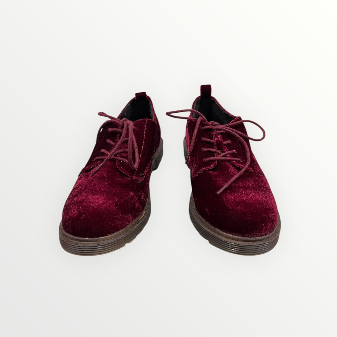 Coolway "Claire" Oxford Shoes in Maroon Velvet Size: 10.5
