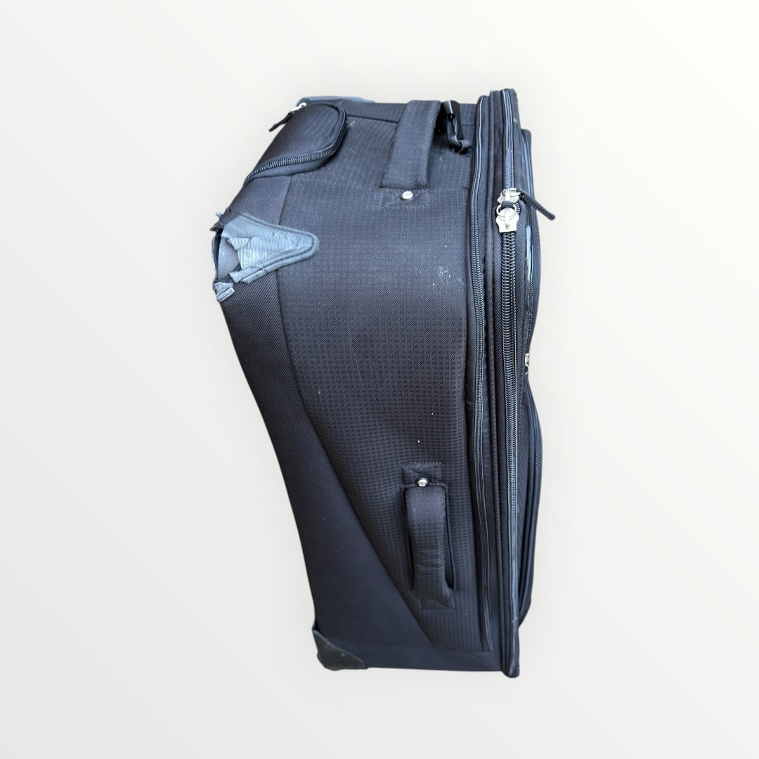 High Sierra Black Expandable Softside 2-Wheel Luggage 28"