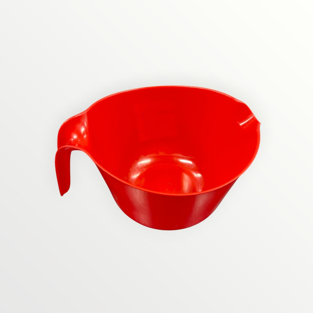 Cooking Concepts Cherry Red Plastic Batter Bowl w/Large Handle and Pouring Spout 2.5 Q