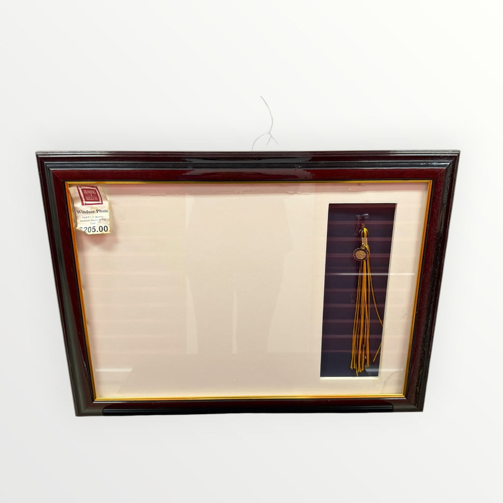 Windsor Photo Diploma Frame 22.5" x 17.5"