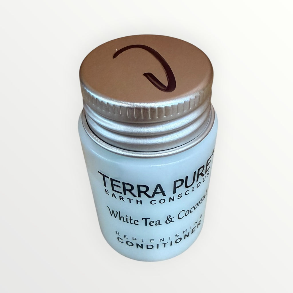 Terra Pure Earth Conscious Replenishing Conditioner White Tea & Coconut scent Travel Size