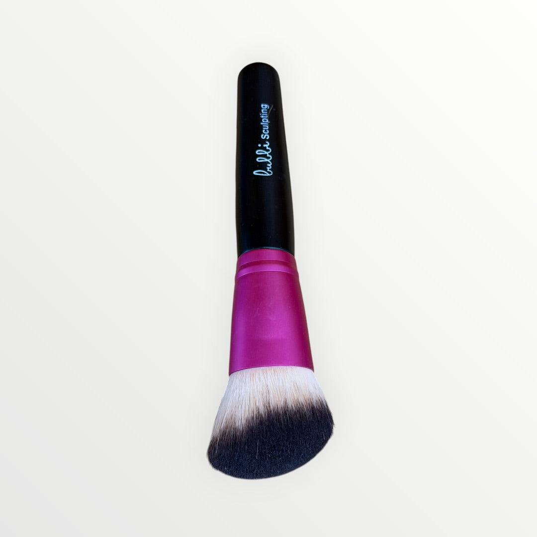 Bubbi Sculpting Makeup Brush