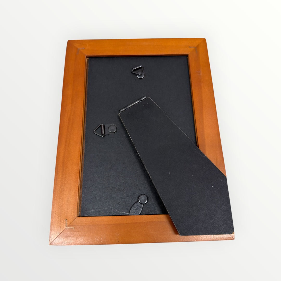 Classic Wood Picture Frame 4"x6" Photos