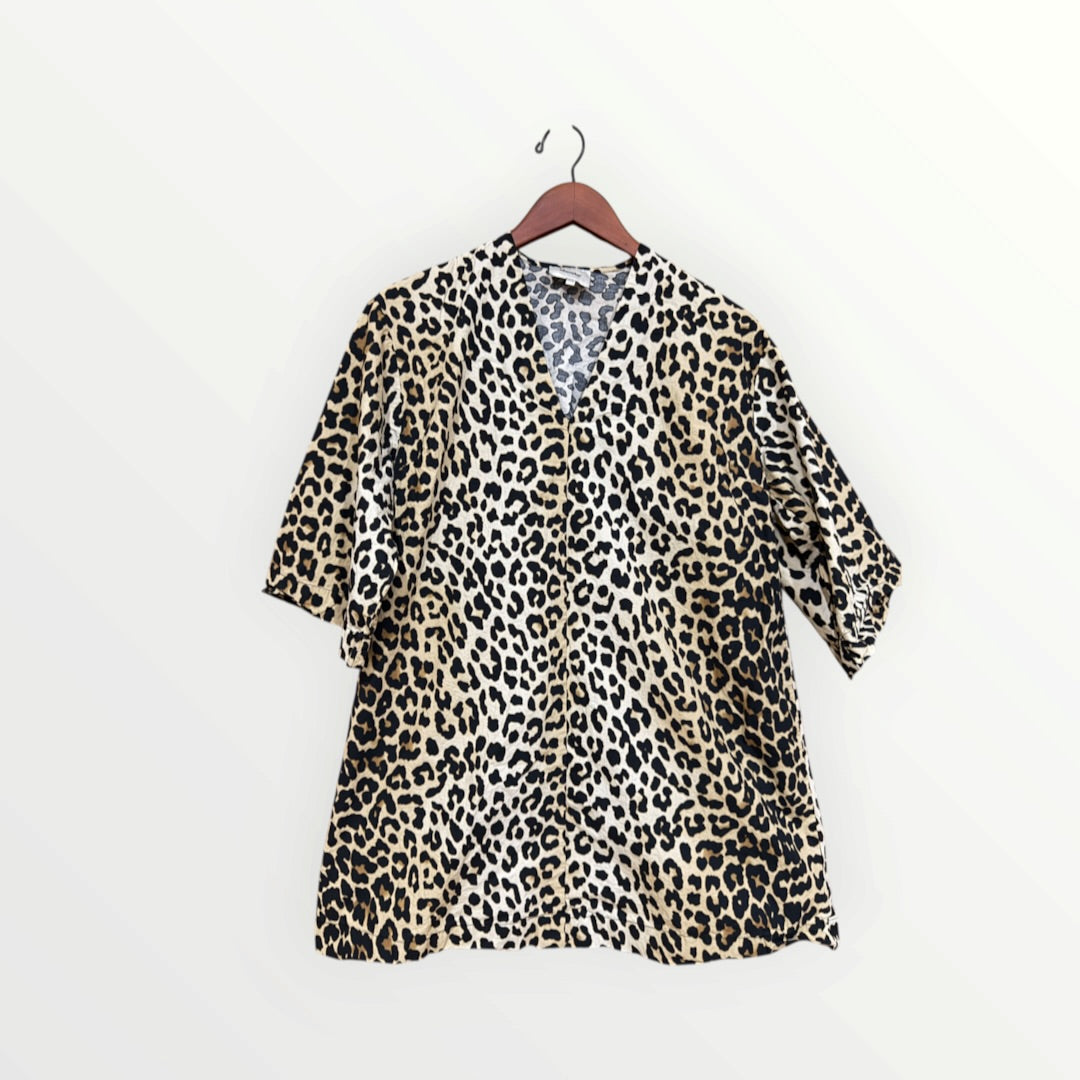 Shoeby Printed Leopard Cotton V-neck Top Size: XS
