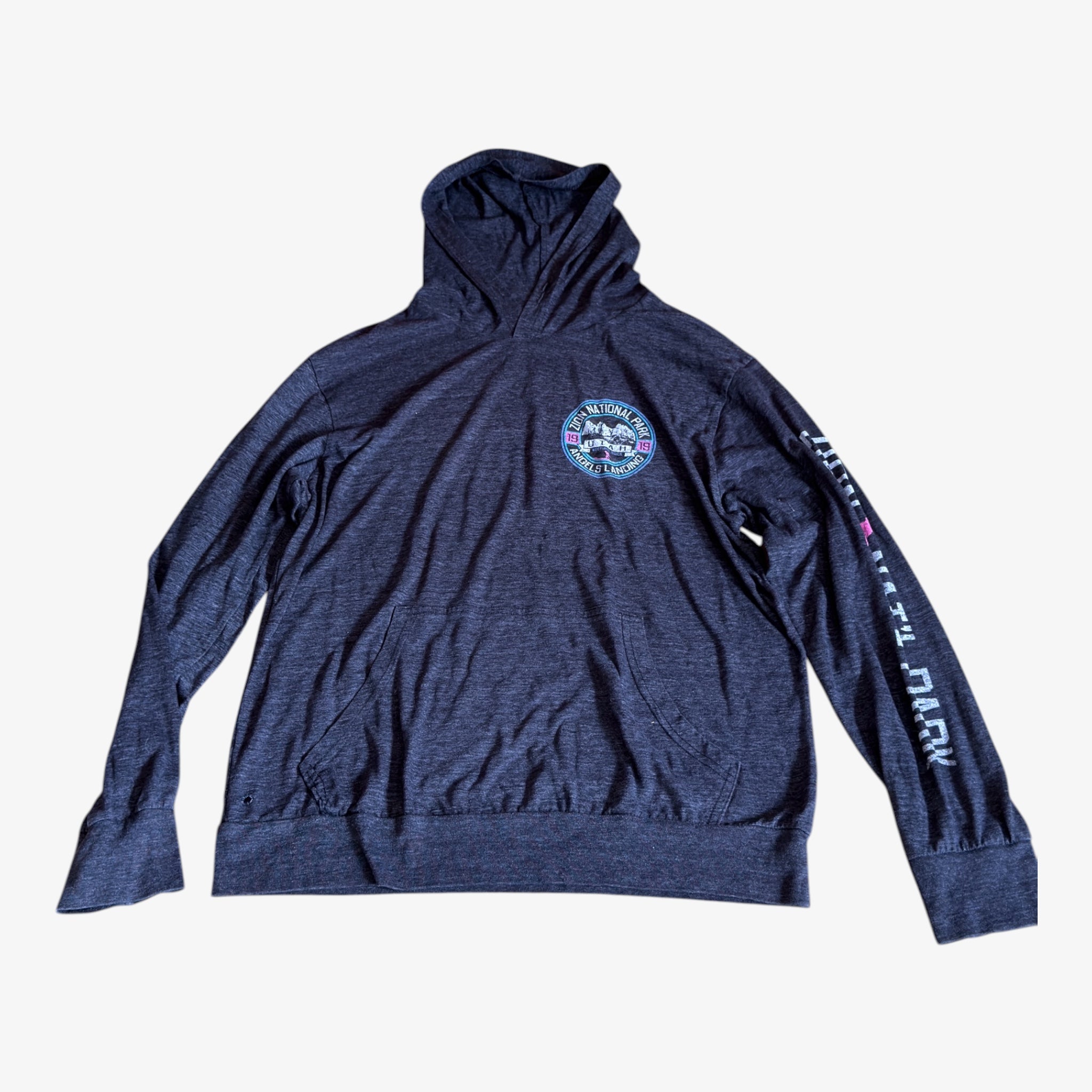 Women's Zion National Park Light weight Hoodie Size: M