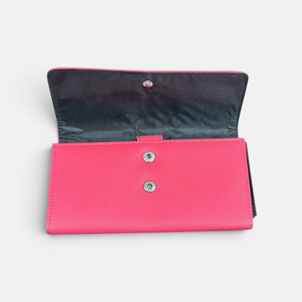 Safe Keeper Leather Trifold Wallet in Pink