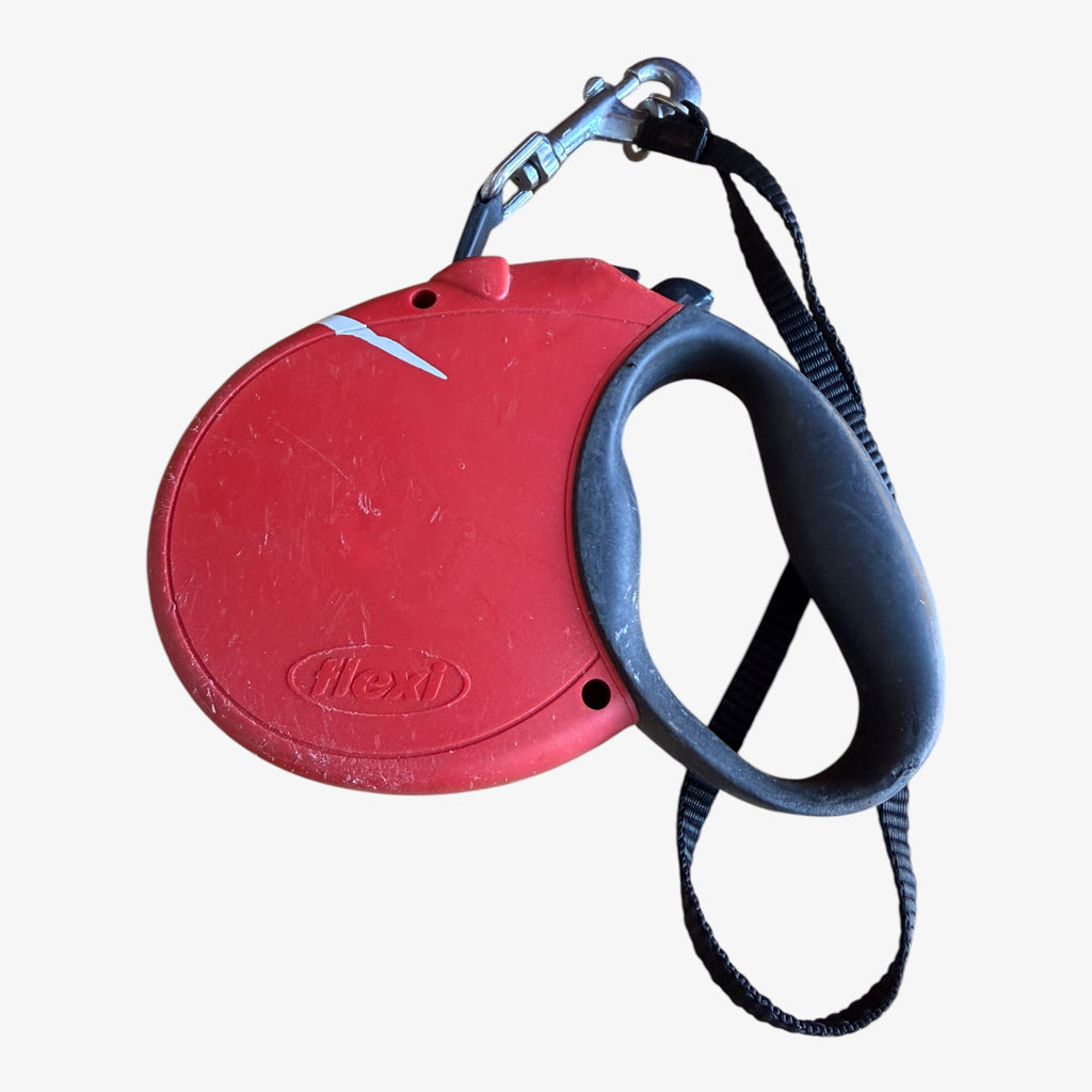 Flexi Classic Retractable Dog Leash Red 16-ft Long