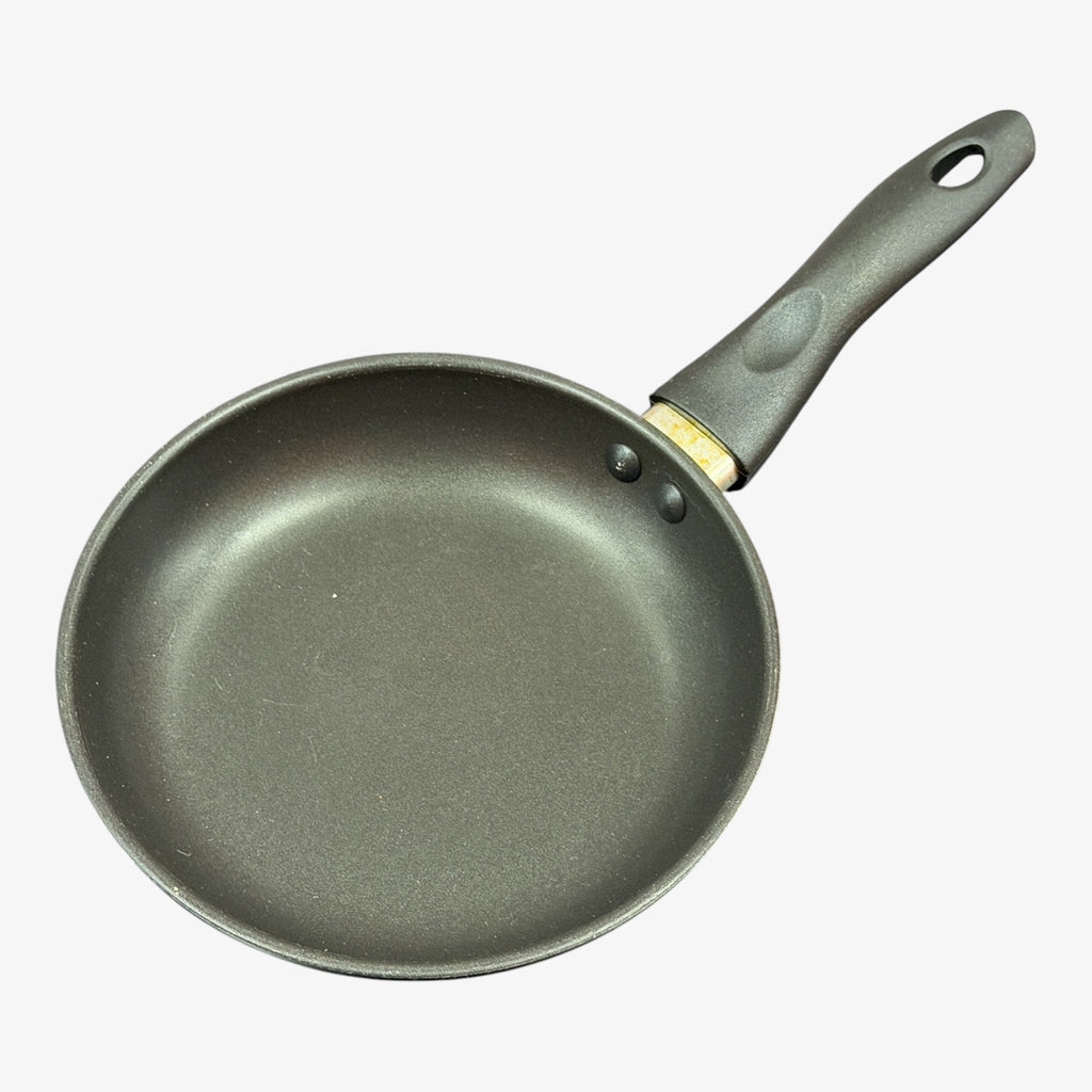 Vintage 8" Small Metal Egg Cookie Pancake Frying Pan Skillet