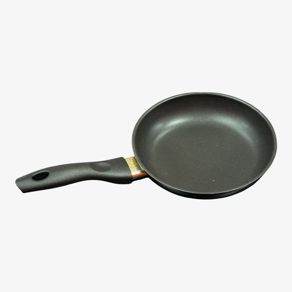 Vintage 8" Small Metal Egg Cookie Pancake Frying Pan Skillet
