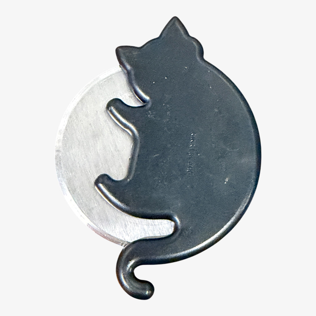 Kikkerland Cat Lovers Pizza Cutter