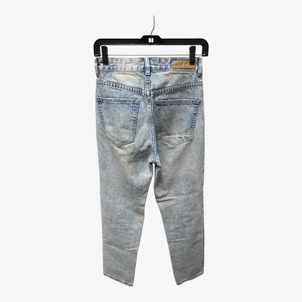 Cotton:On Jeans in a Light Acid Wash Finish Size: 2
