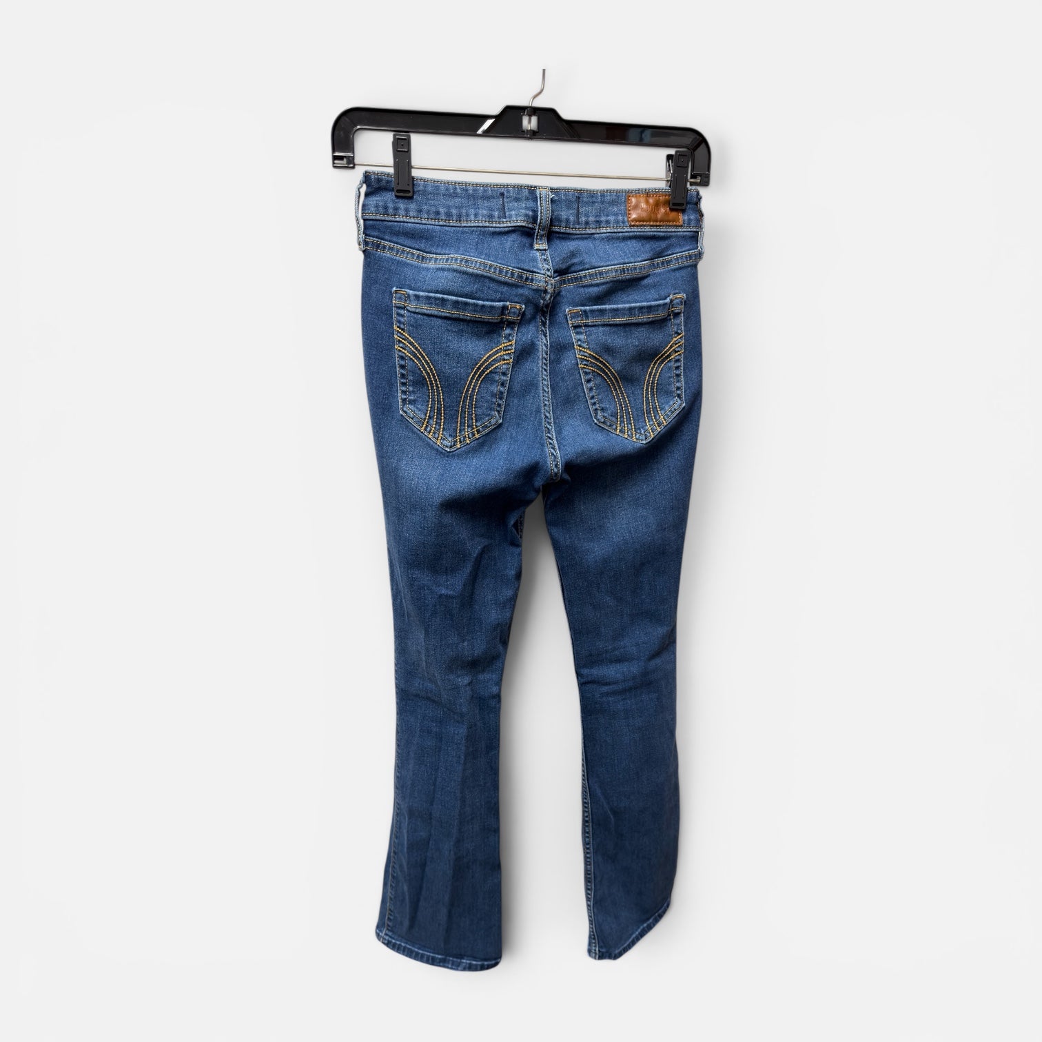 Hollister Women's Mid-Rise Boot Jeans Size: 2R W26R