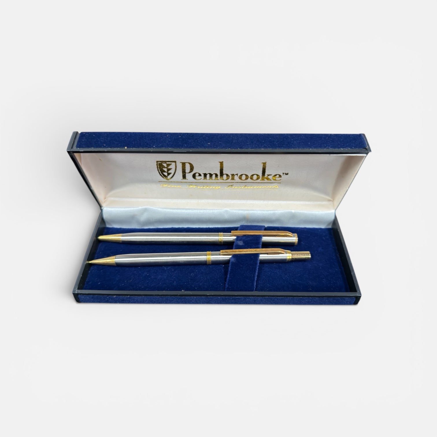 Vintage Pembrooke Fine Writing Instruments Pen & Pencil Set with Case