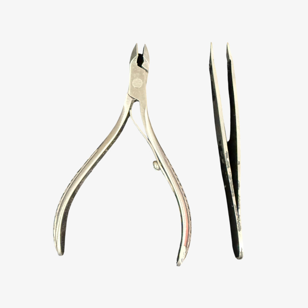 Revlon Full Jaw Cuticle Nipper w/Stainless Steel Tweezers