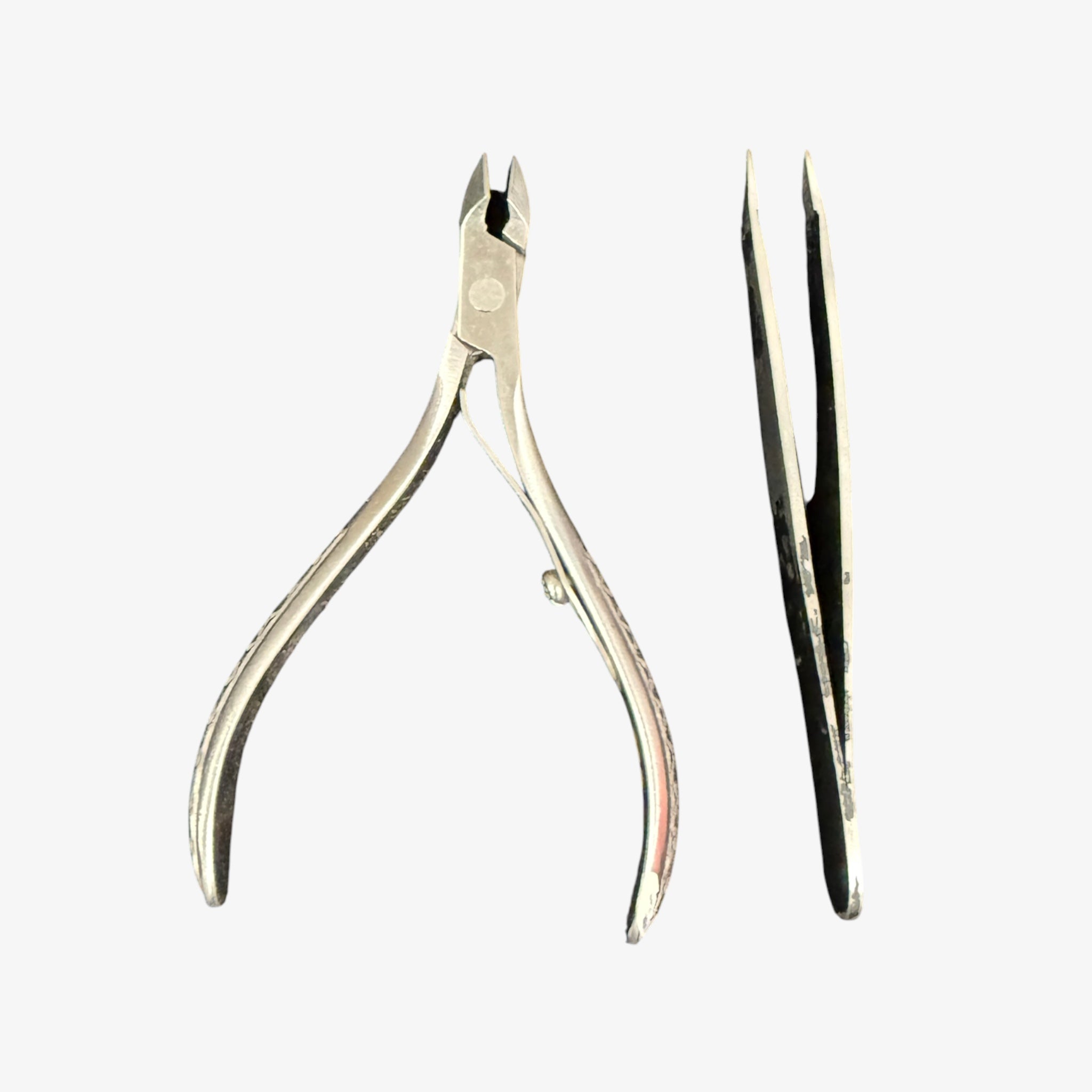 Revlon Full Jaw Cuticle Nipper w/Stainless Steel Tweezers