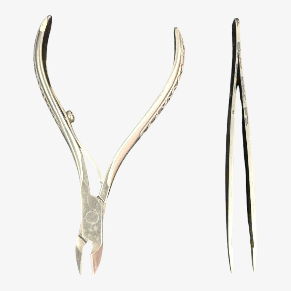 Revlon Full Jaw Cuticle Nipper w/Stainless Steel Tweezers