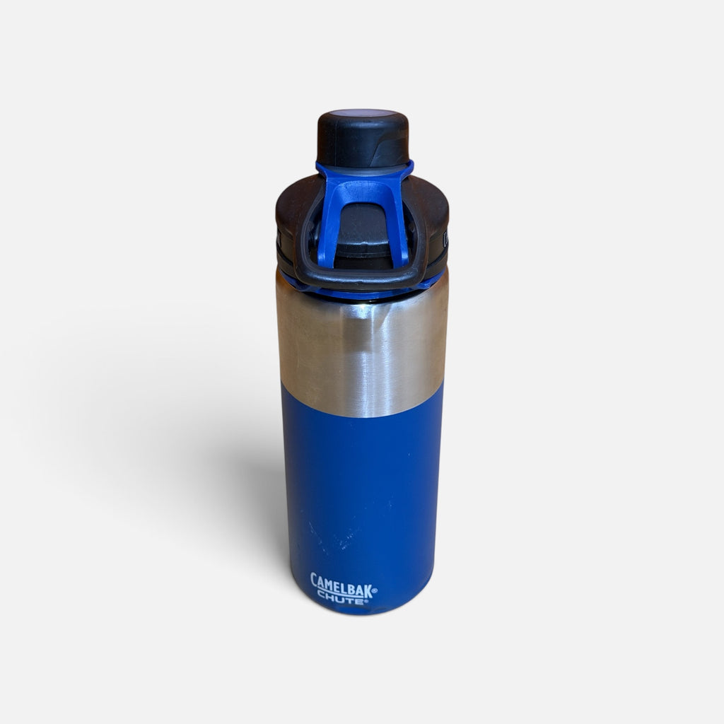 CamelBak Chute Mag Vacuum-insulated Stainless Steel Water Bottle Cobalt 20oz