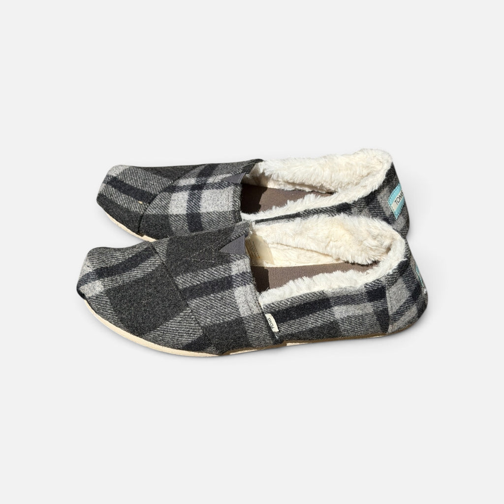TOMS Women's Alpargata Cozy Plaid Slip-on Shoes Size: 6 *Donors & Volunteers Only*