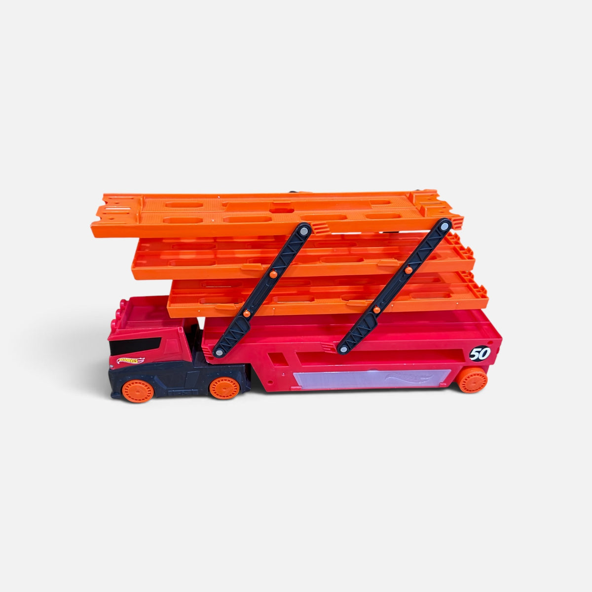 Hot Wheels Mega Hauler with 6 Expandable Levels, Stores up to 50 1:64 Scale Toy Vehicles