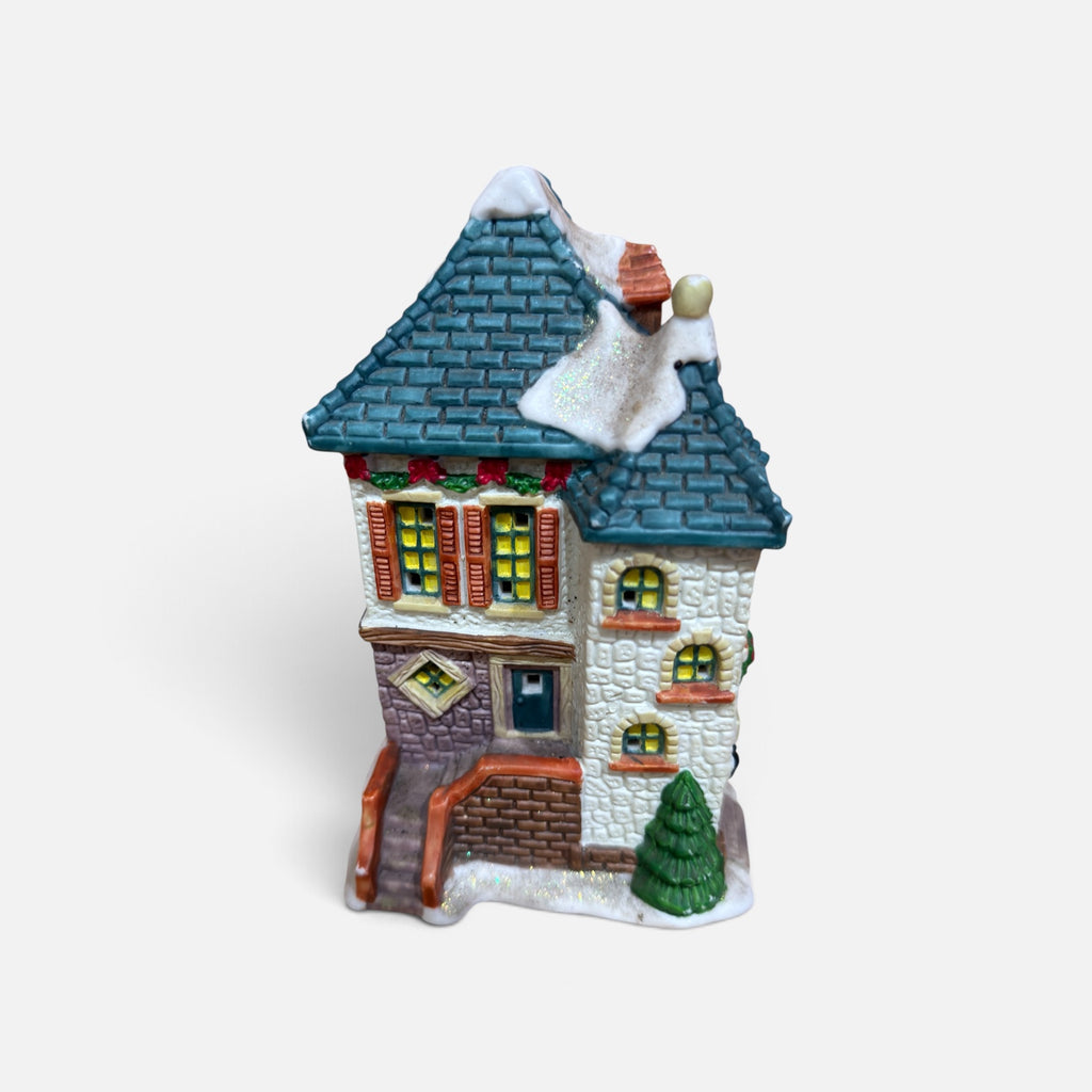 Vintage 1996 Trim A Home Bayberry House Ceramic Christmas Village Building 5" x 3.25" x 7"