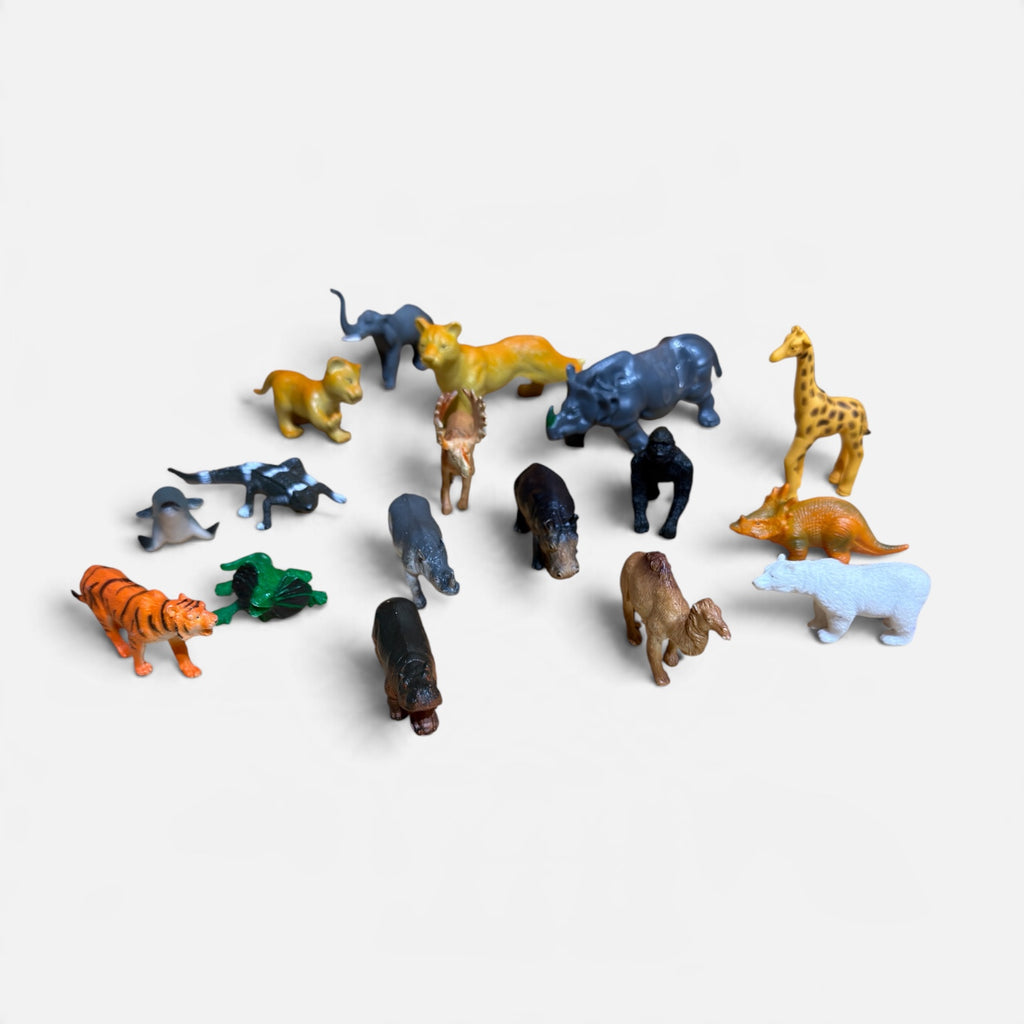 18 Hard Plastic Wild Animal Figurines