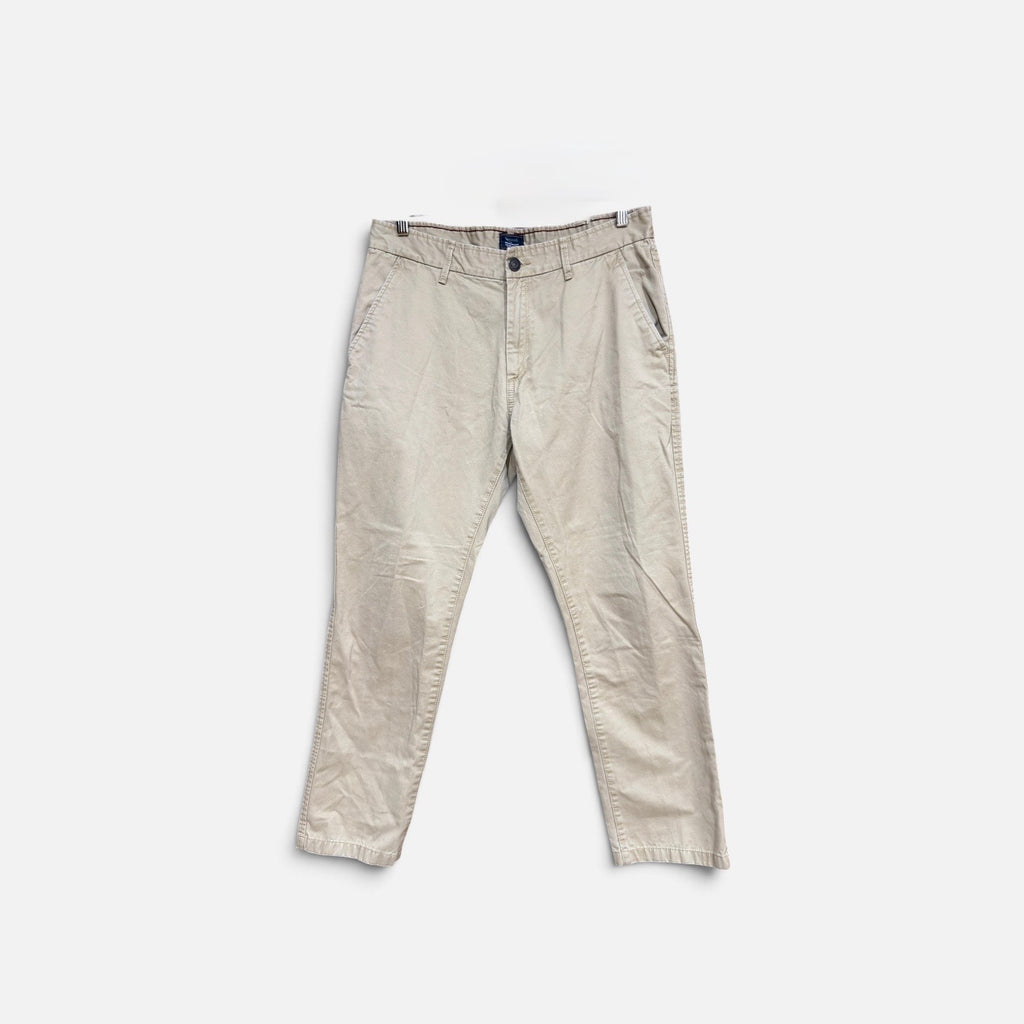 Gap Modern Slim Khakis Size: 32 x 30