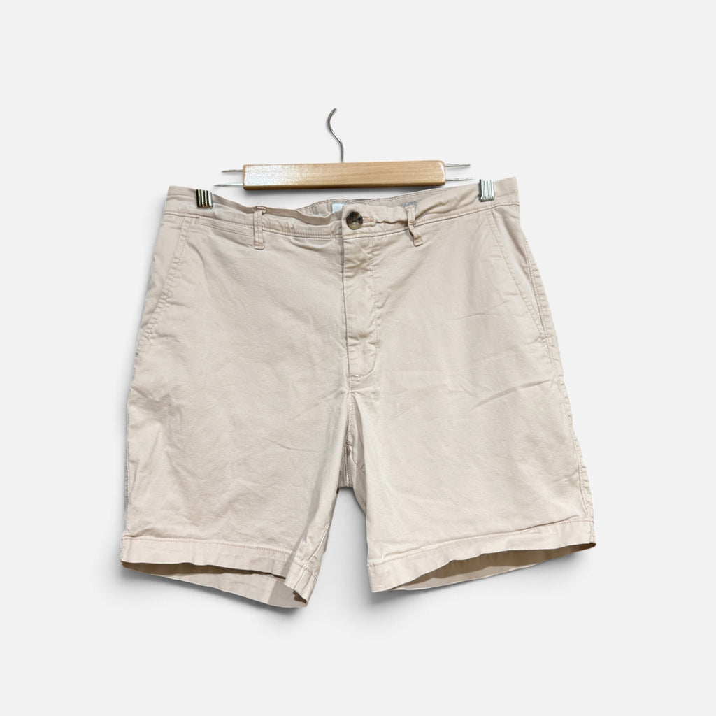 Goodfellow & Co Men's 42/7” Linden Flat Front Chino Shorts Solid Khaki,Size: 32