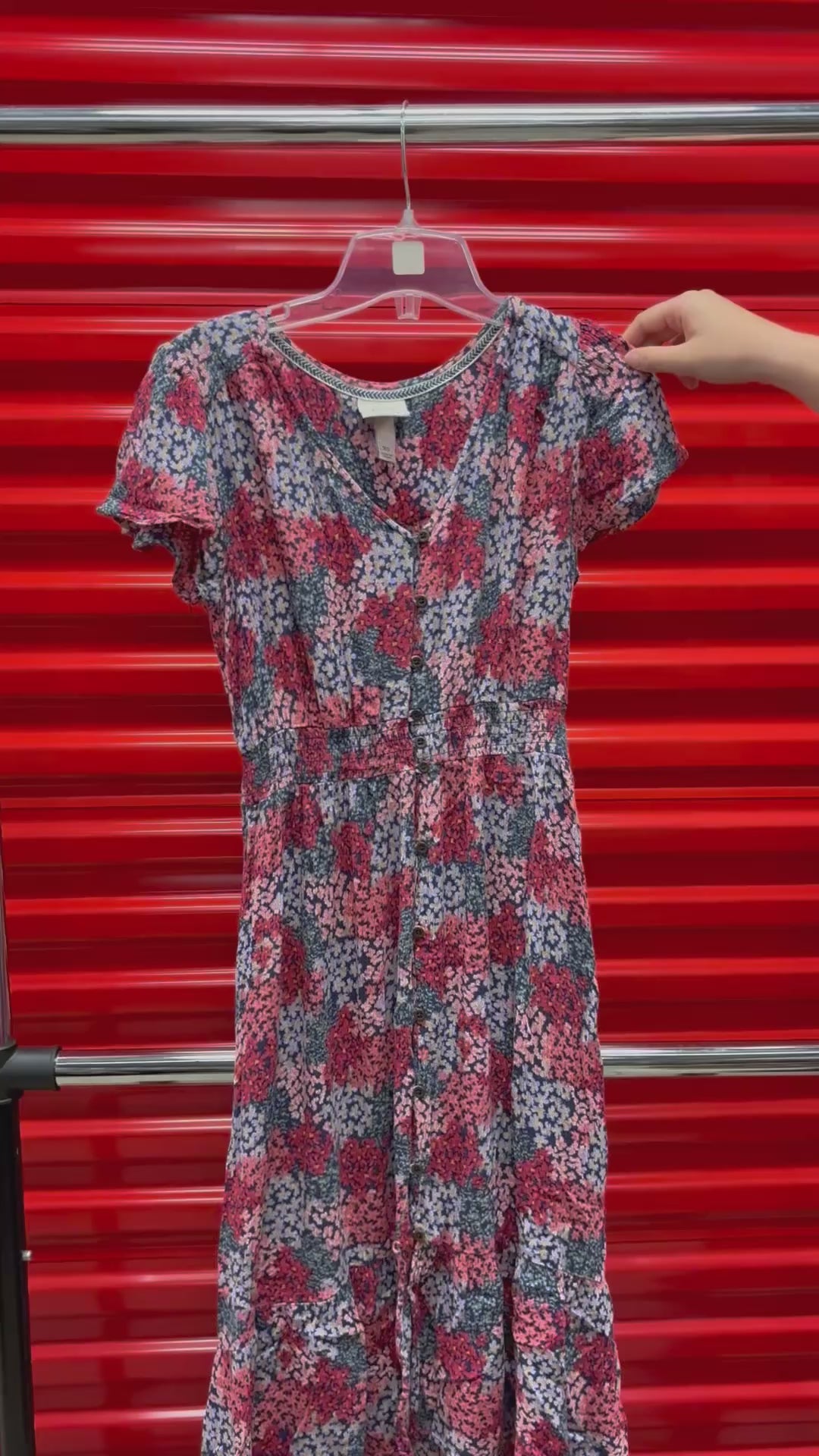 Knox Rose Floral Midi Dress Size: XS
