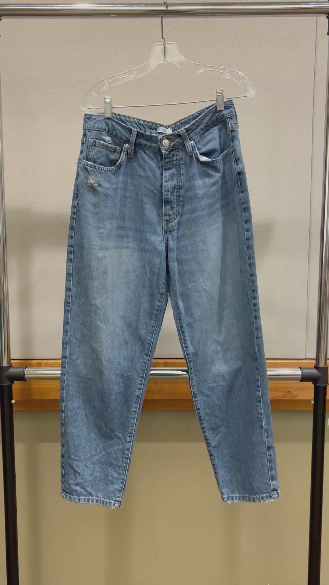 Forever 21 Women Baggie Jeans Size: 29