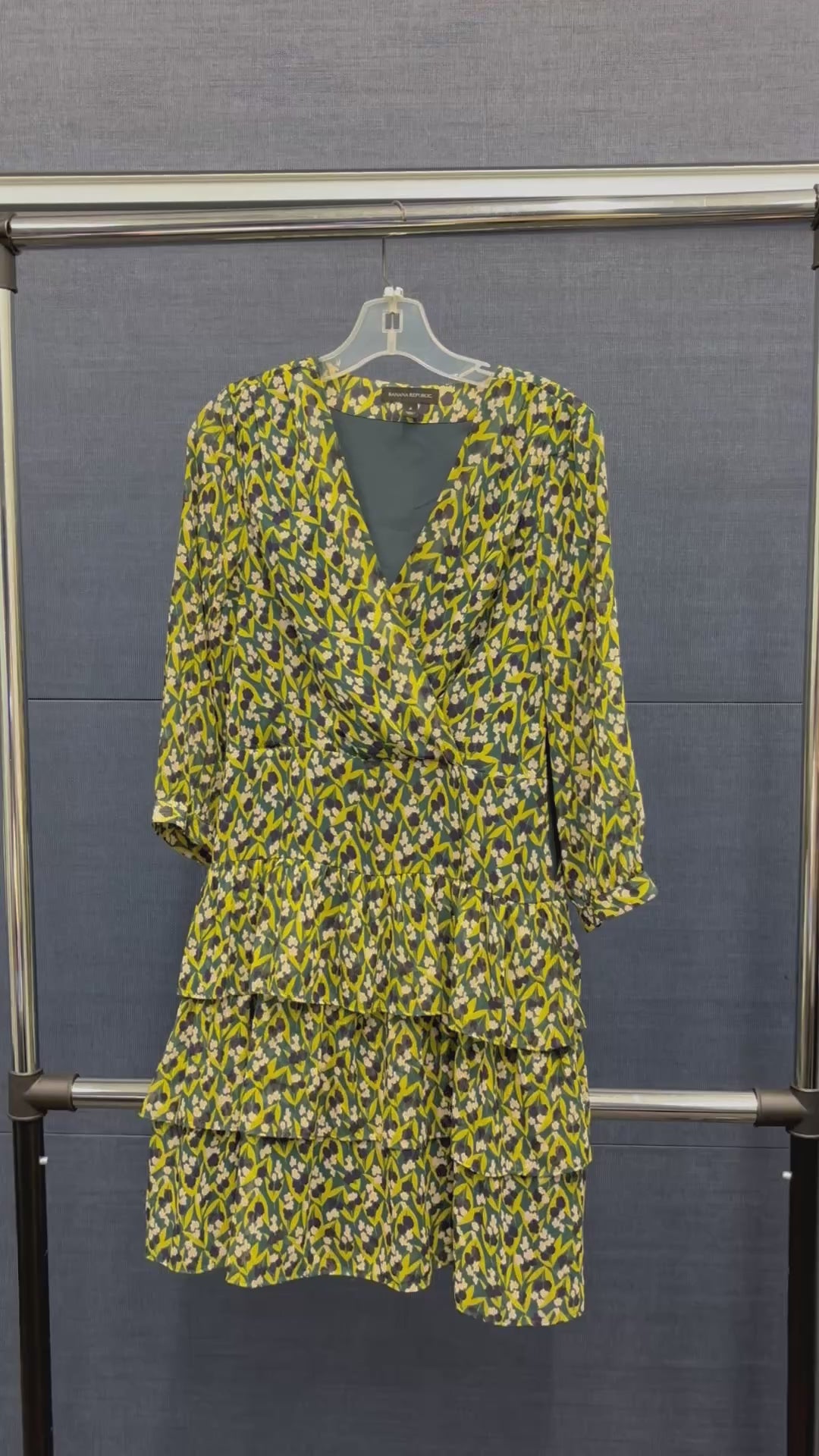 Banana Republic Chiffon Long Sleeve Floral Dress Size 4