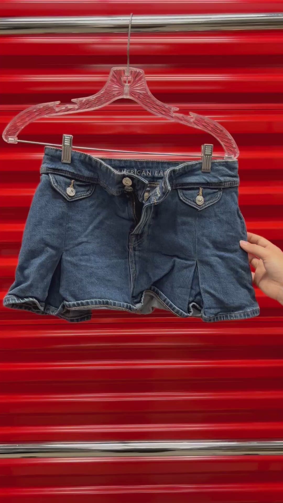 Vintage-inspired American Eagle Outfitters Pleated Denim Mini Skirt Size: 0