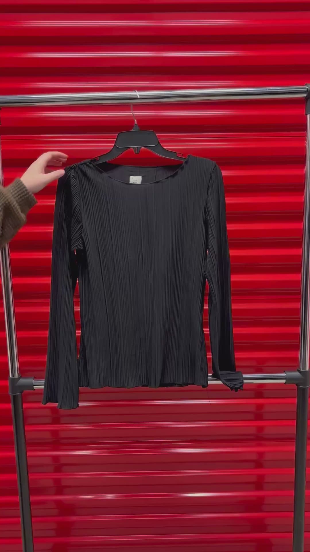 A New Day Plisse Top Black Women Size M