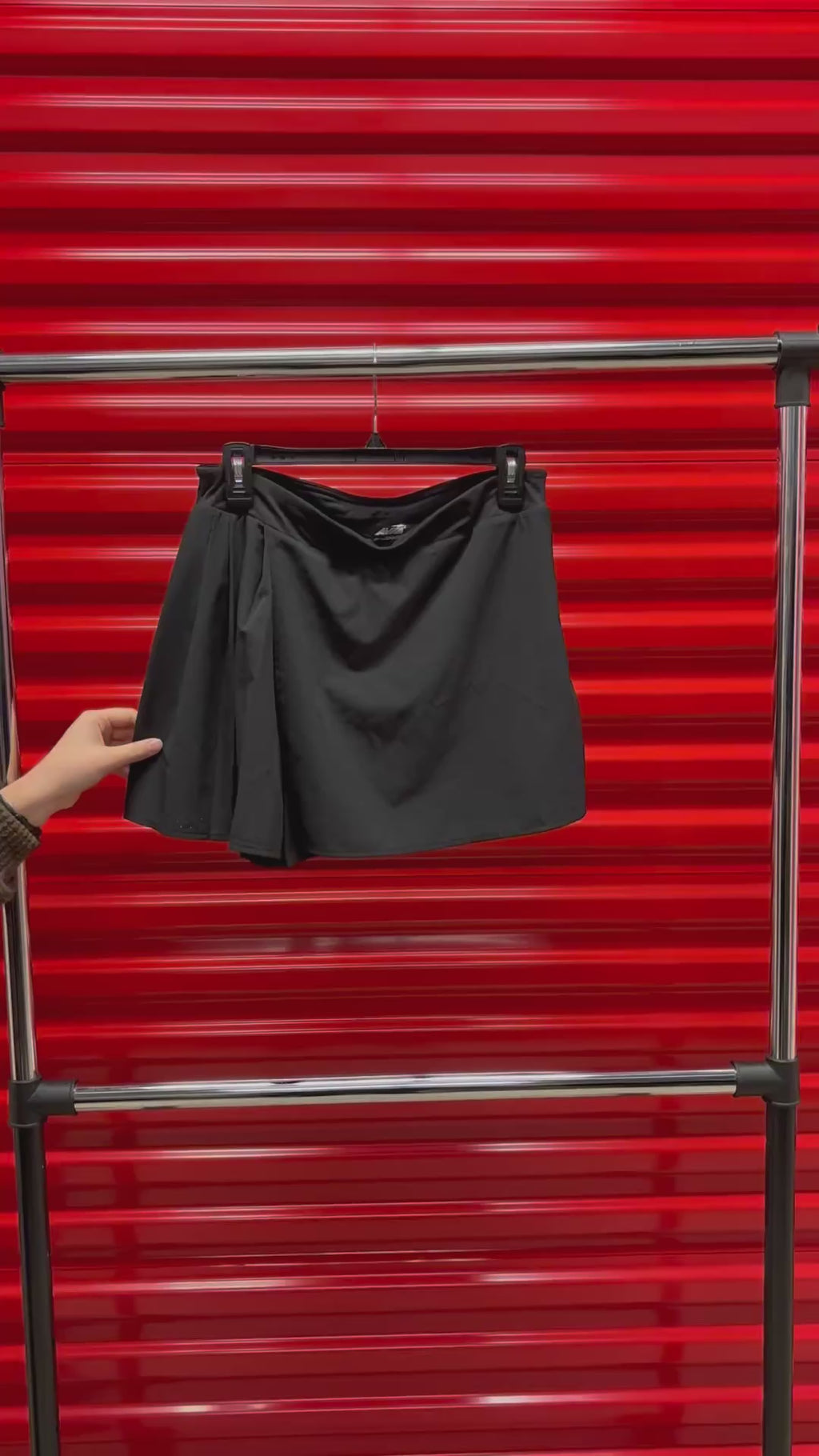 Spanx Get Moving Pleated Skort Size: S