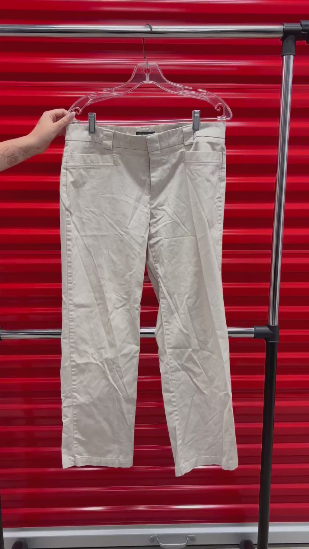 Dockers Beige Khaki Pants Size: M
