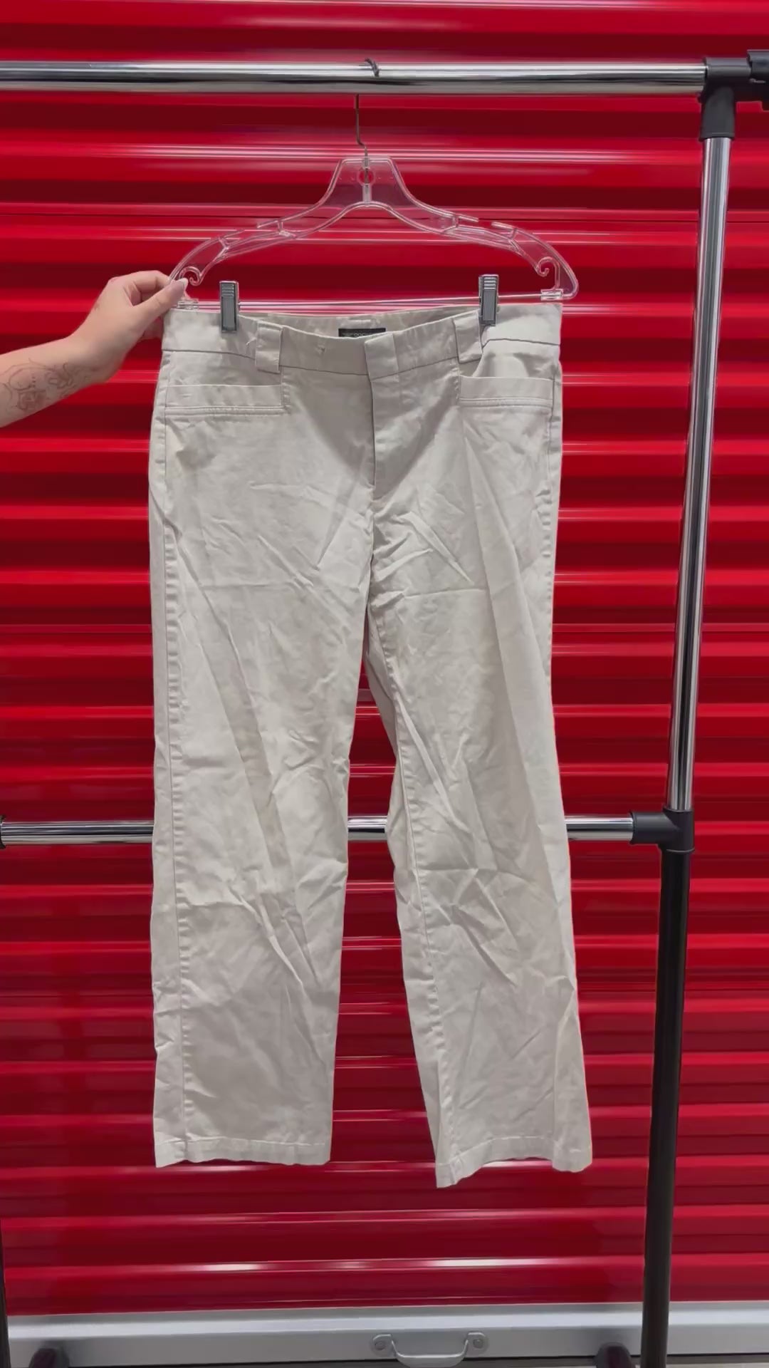 Dockers Beige Khaki Pants Size: M