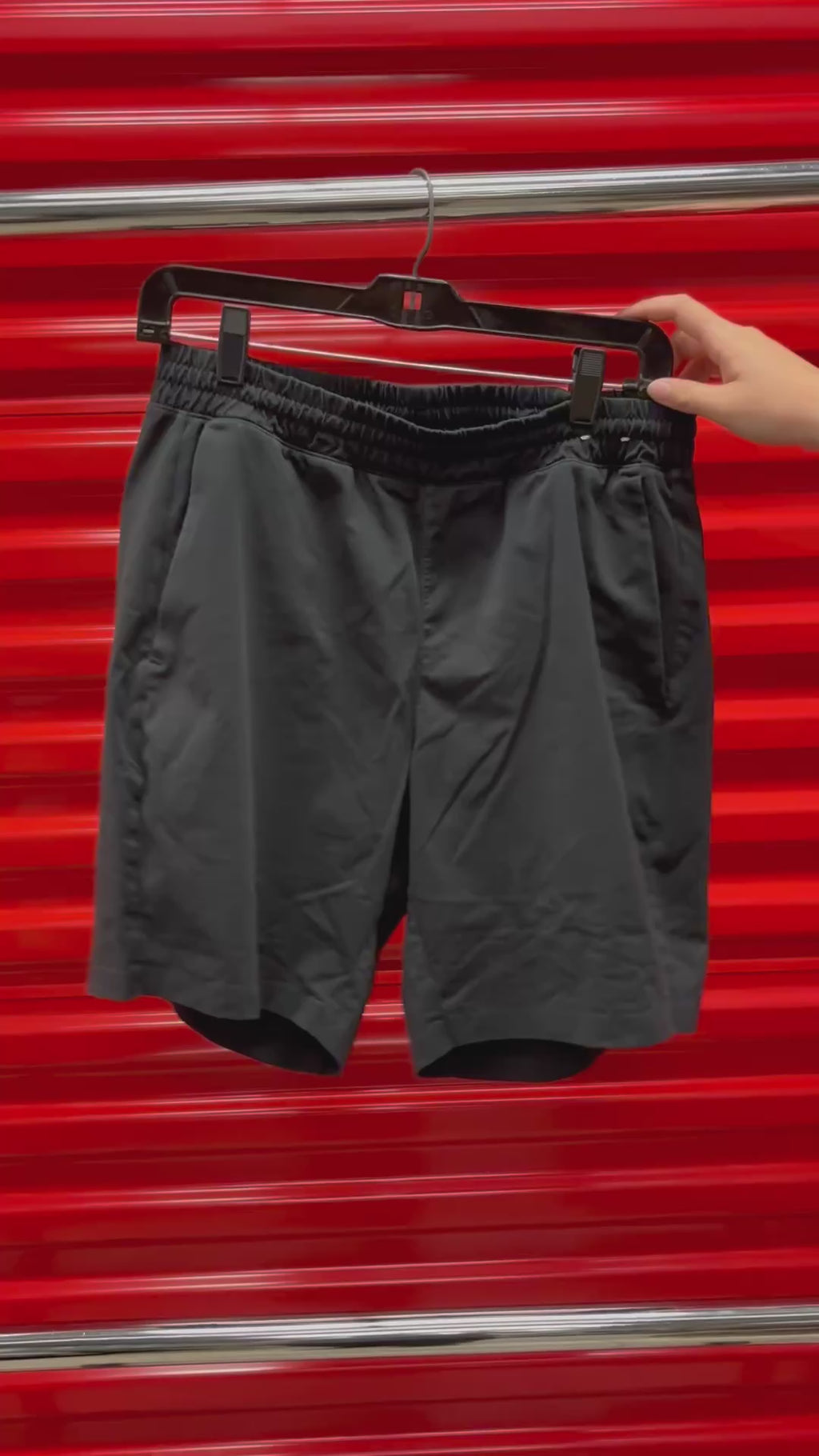 Uniqlo Black Men's Shorts Size: M