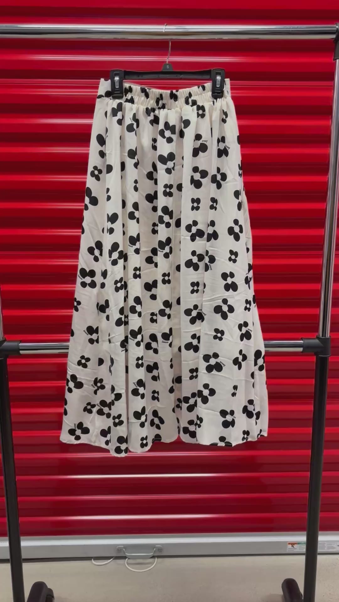 Casual Black Floral Print Chiffon Pleated Pull-On Midi Skirt Size: XS