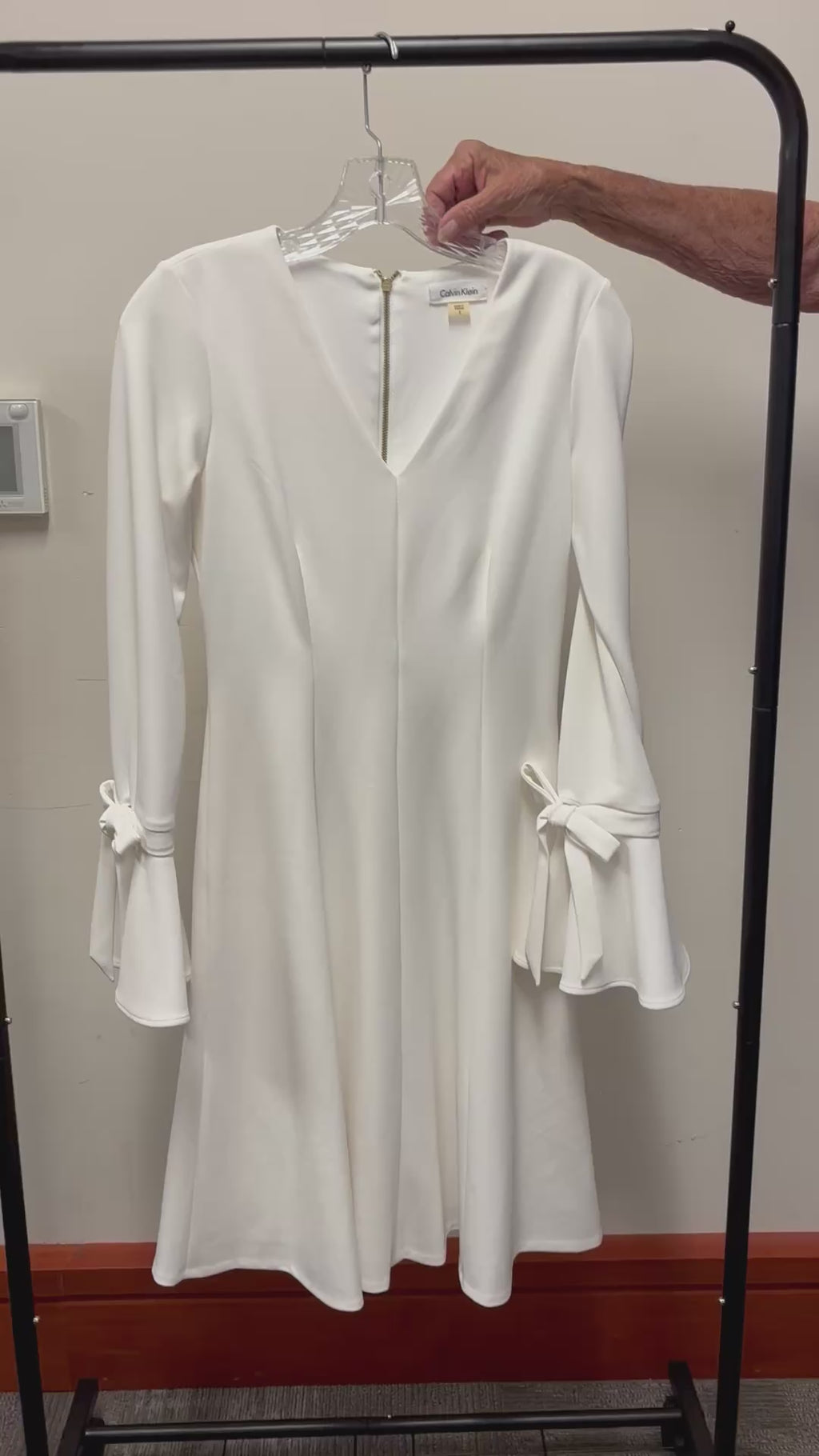 Calvin Klein Midi Dress Gown Wedding Cocktail White Size: 2