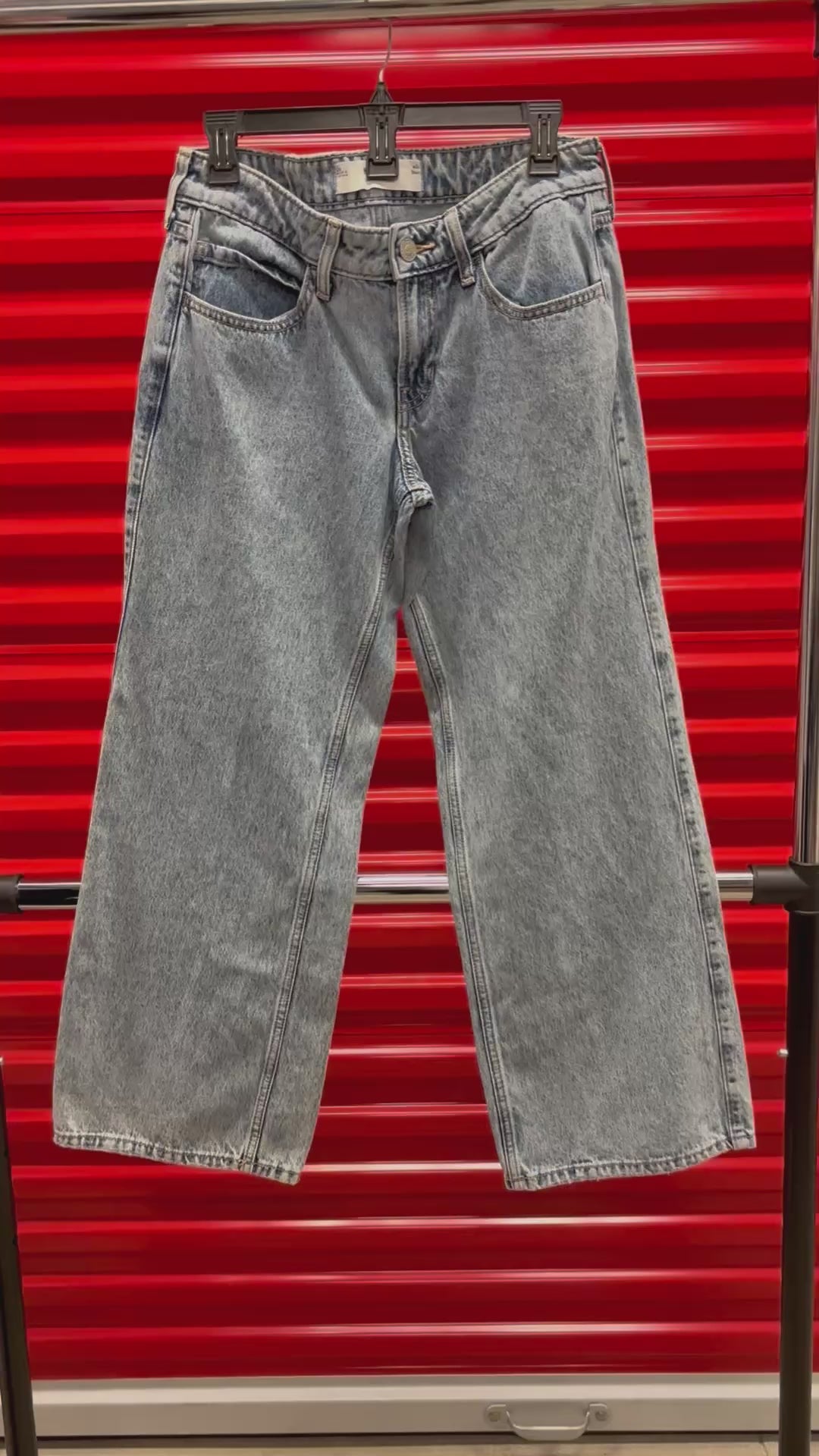 Hollister Low-Rise Women's Baggy Jeans Size: 2S W26 Short